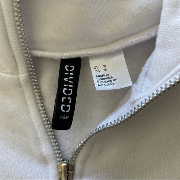 H&M • Bundle of 4 cropped hoodies - Picture 10 of 14